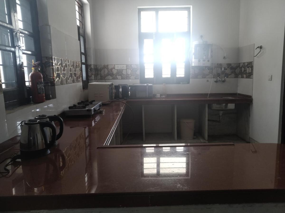 Hôtel Ajay Bhawan à Udaipur Extérieur photo