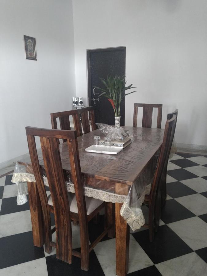 Hôtel Ajay Bhawan à Udaipur Extérieur photo